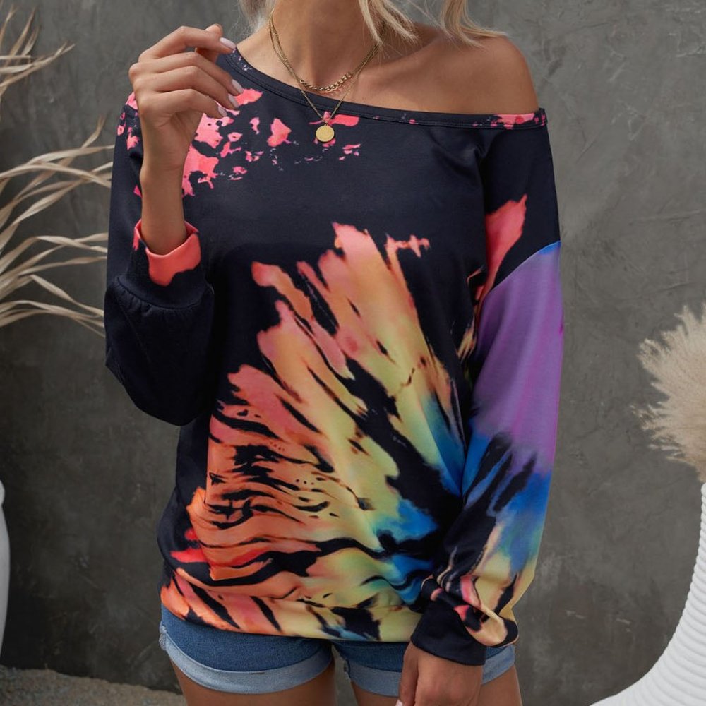 Reverse Tie-dye Scoop Neck Pullover